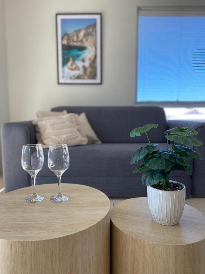 Modern Luxury 1 Bedroom Apartment - Walk To The Shops! Free Wifi Clarkson Exterior foto